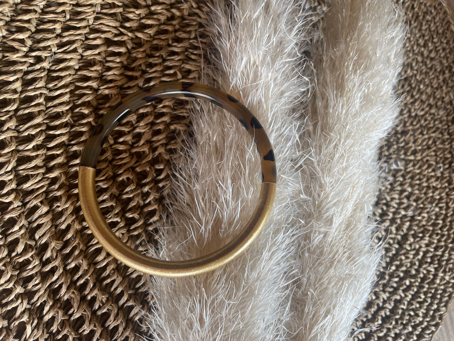 Bracelet feuilles d’or et leopard