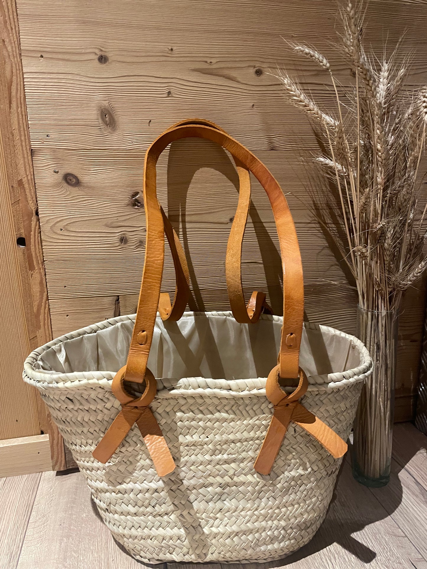Panier en Palme liens croisés en cuir - Élégance et Praticité